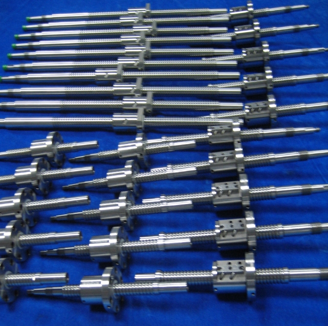 滾珠絲桿(可加工定制各種規(guī)格) 滾珠絲桿(可加工定制各種規(guī)格)